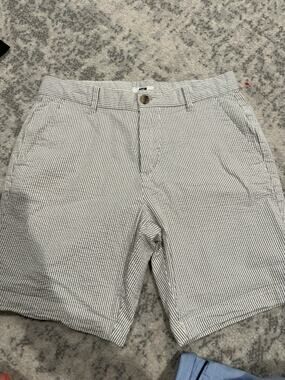 WE Fashion Iwan Seersucker Shorts Men’s 29 Gray White Striped Cotton Blend